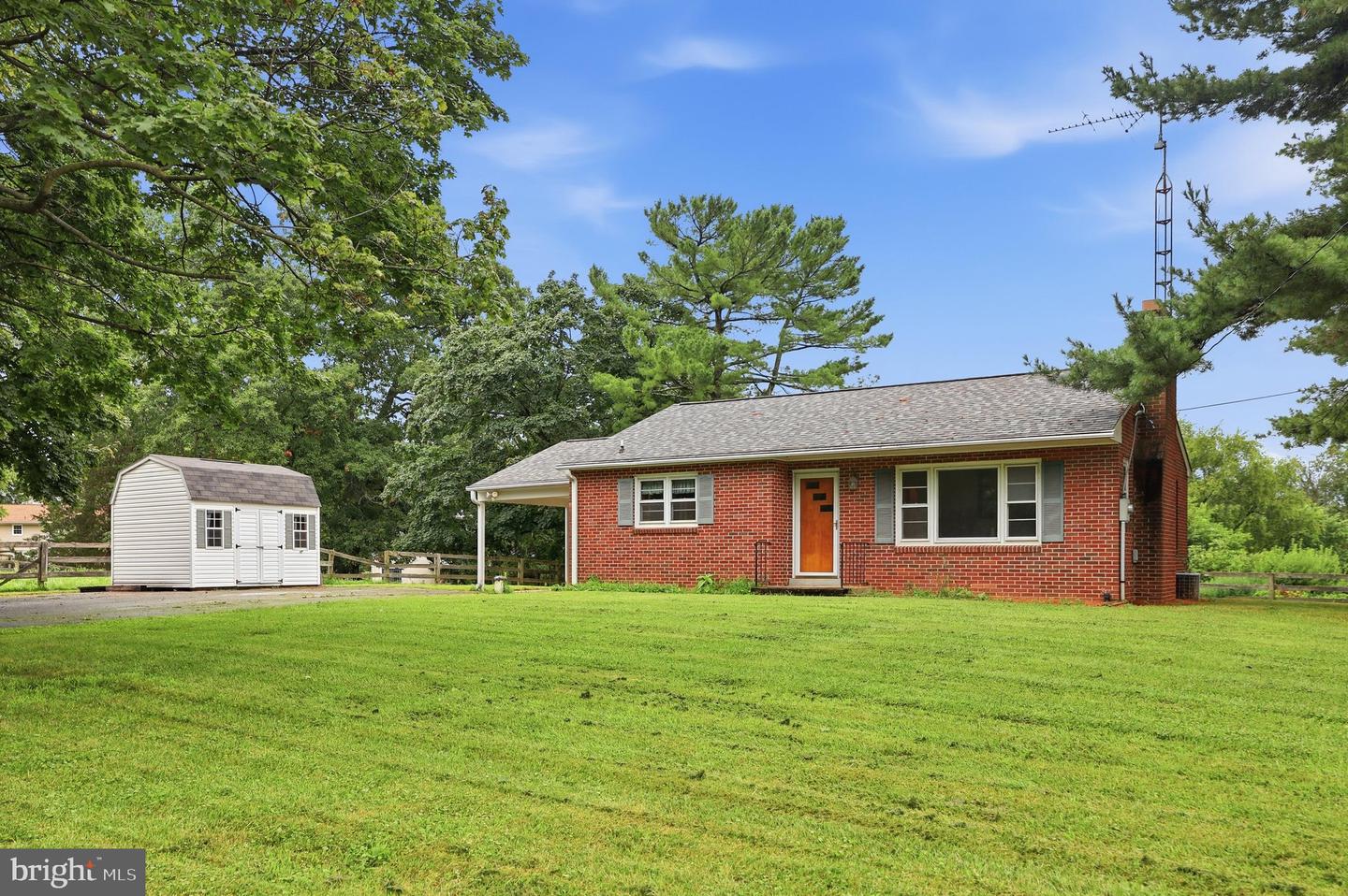 11703 Fingerboard Rd Property Photo 34