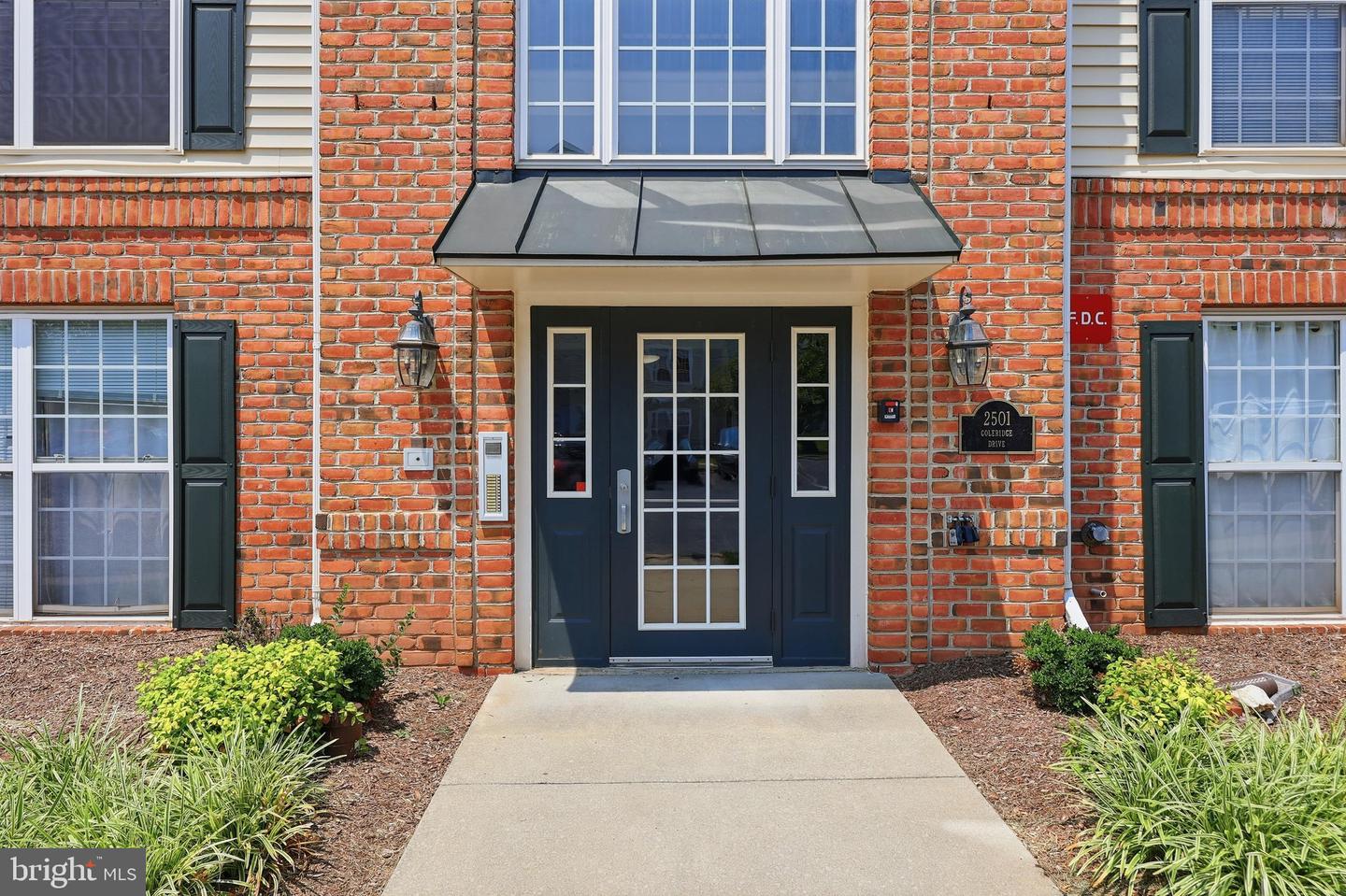 2501 Coleridge Dr #3a Property Photo 2