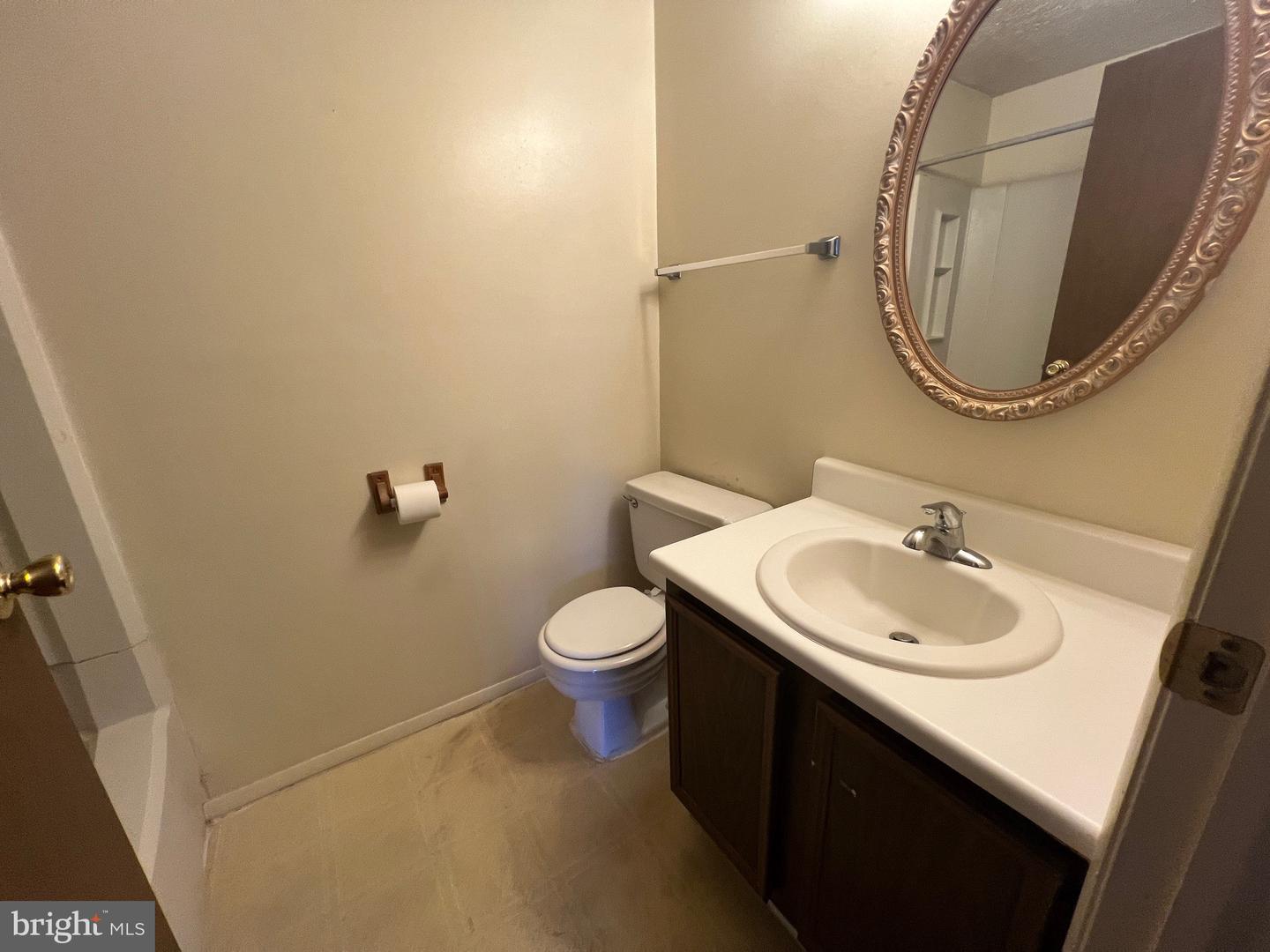 1001-e Heather Ridge Dr #e Property Photo 9