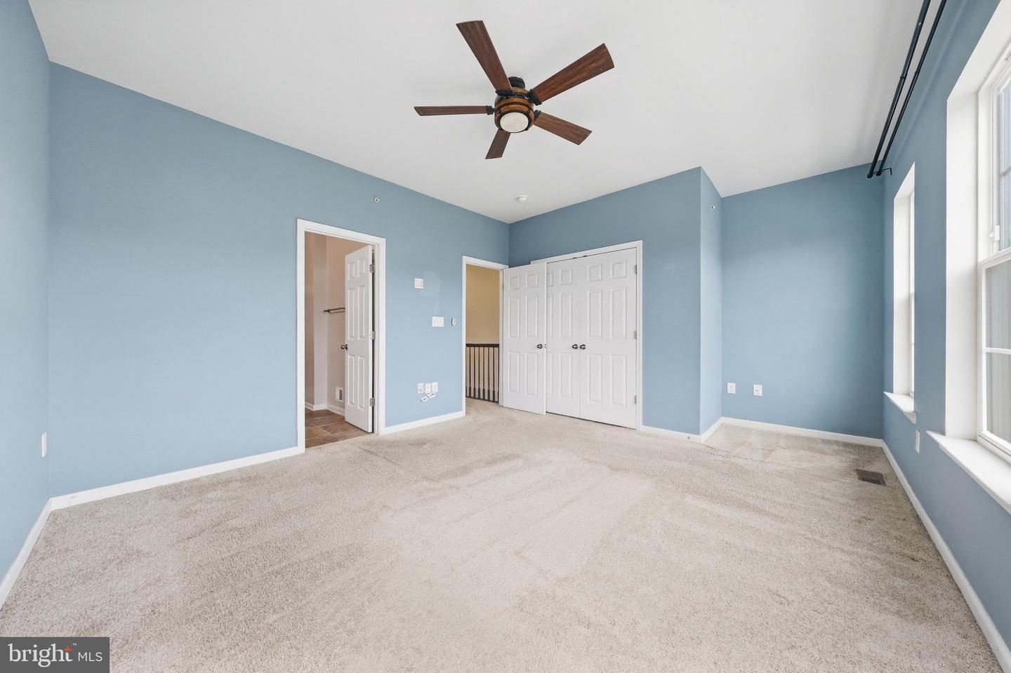 6086 Forum Sq Property Photo 29