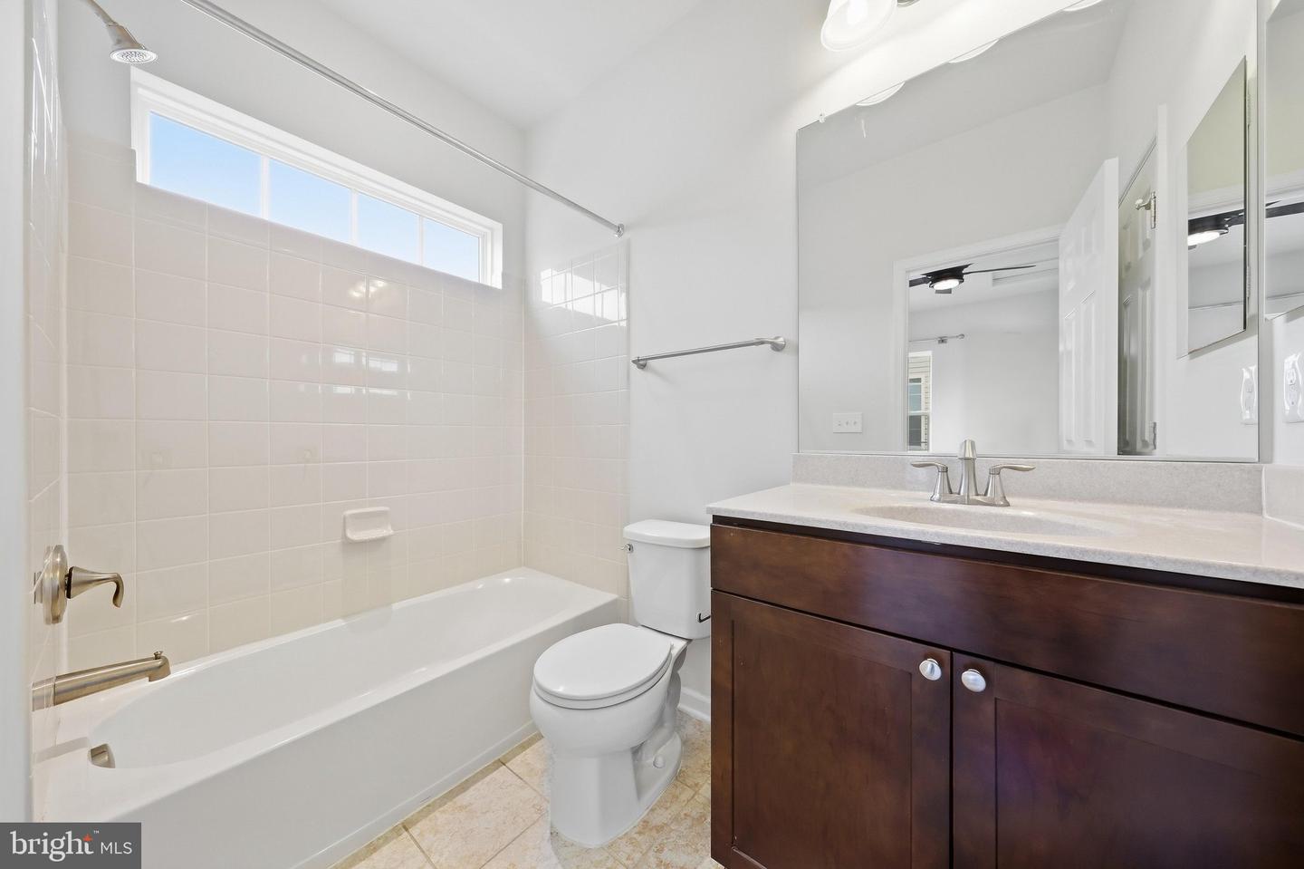 6086 Forum Sq Property Photo 37