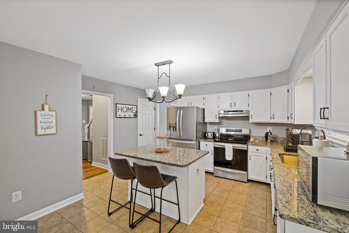 7014 Allington Manor Cir E Property Photo 5