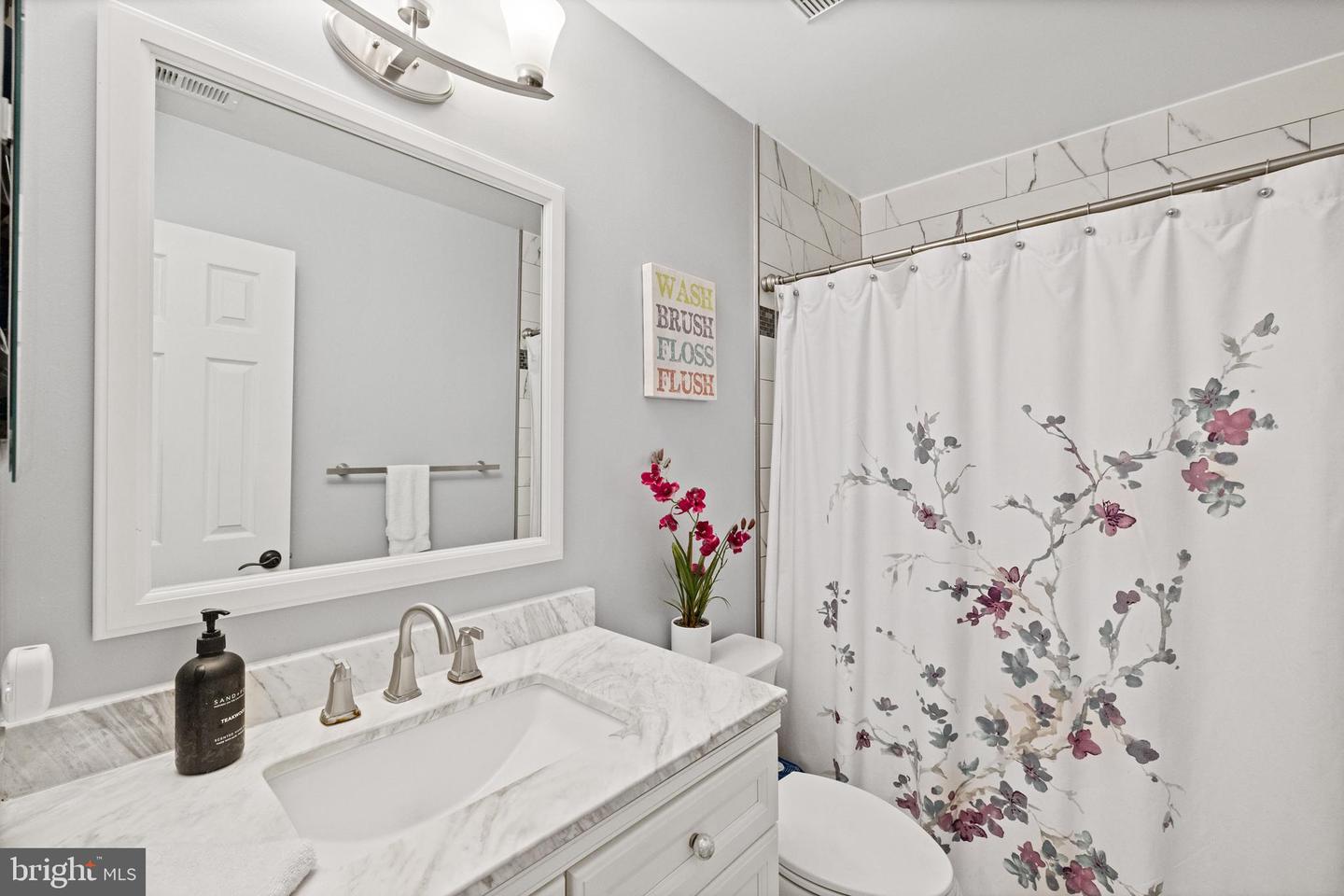 7014 Allington Manor Cir E Property Photo 41
