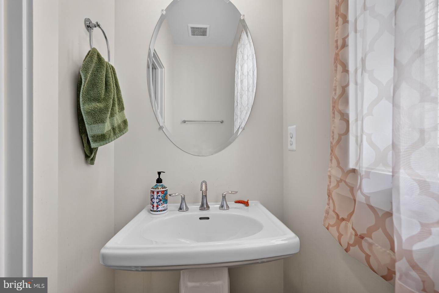 8739 Stone Jug Way Property Photo 18