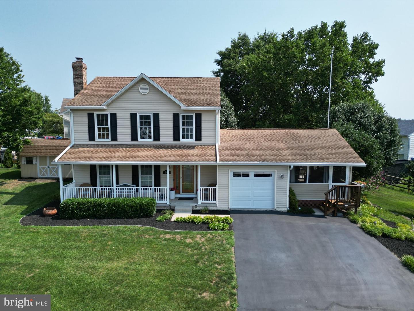 200 Westview Dr Property Photo 1