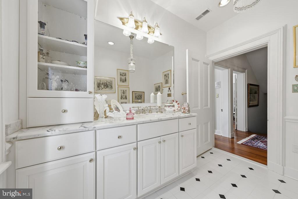 11 W Second St Property Photo 59