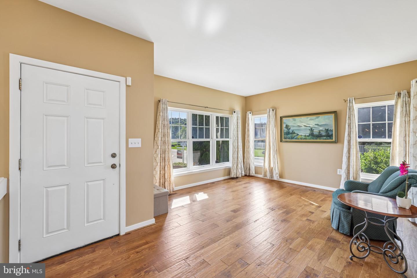 5700 Honey Glen Ct Property Photo 6
