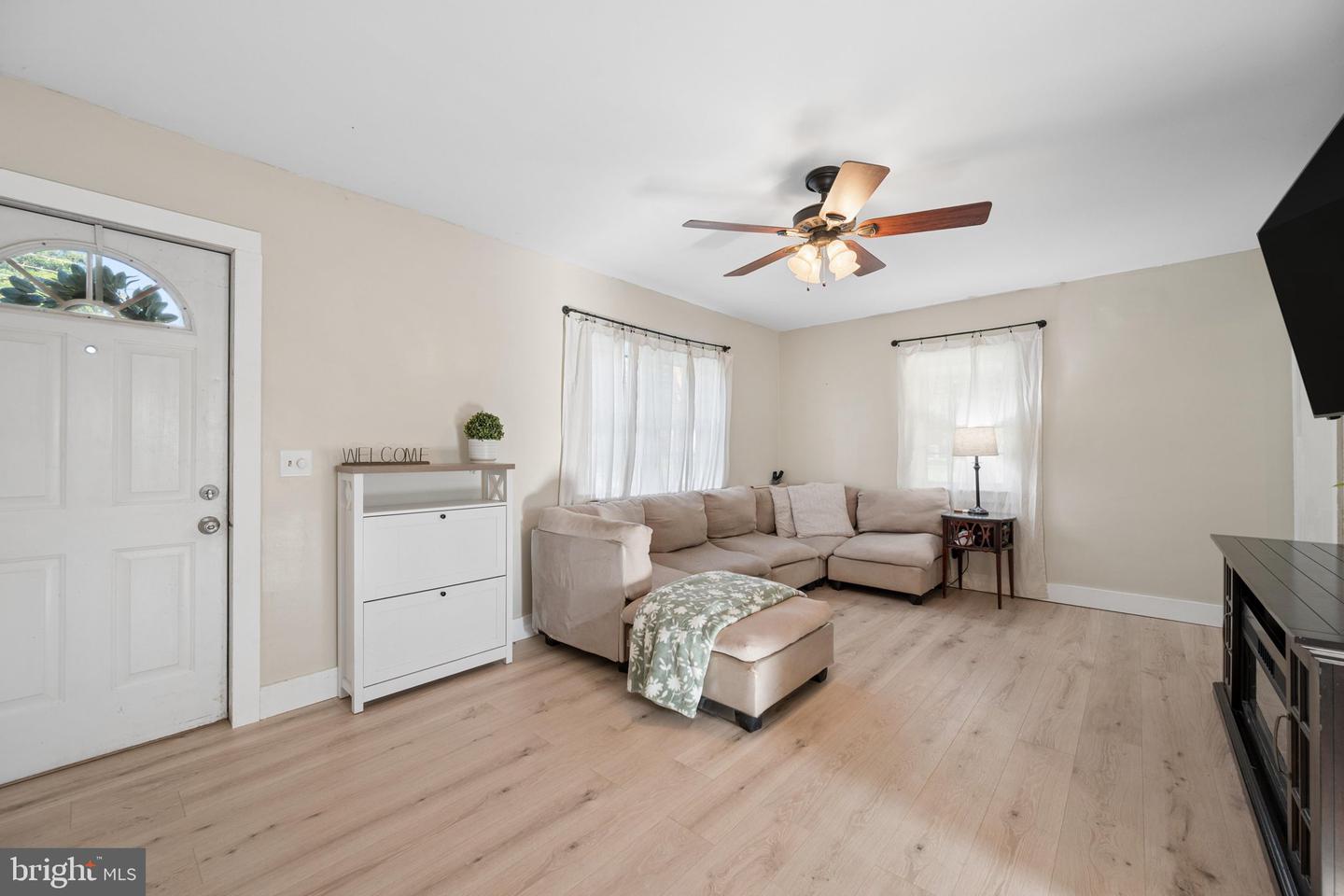 15851 Smith Rd Property Photo 4