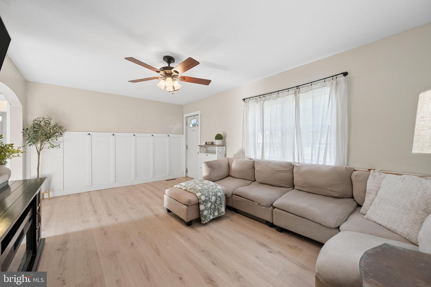15851 Smith Rd Property Photo 5