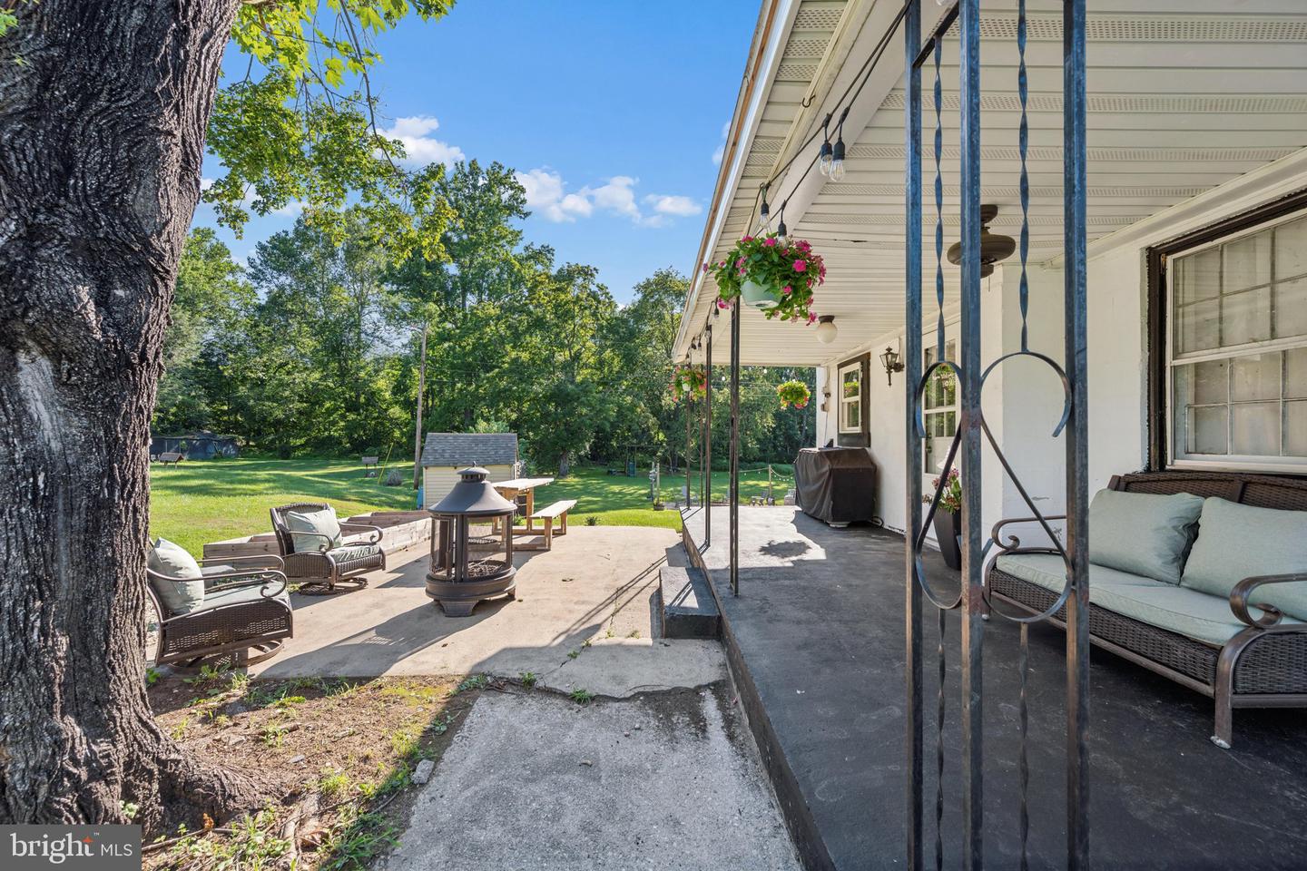 15851 Smith Rd Property Photo 37