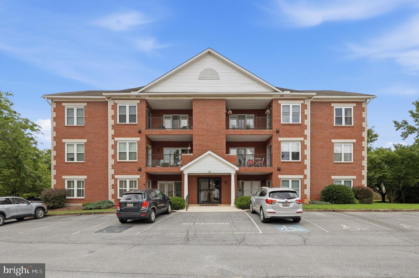 131 CODY DR #11