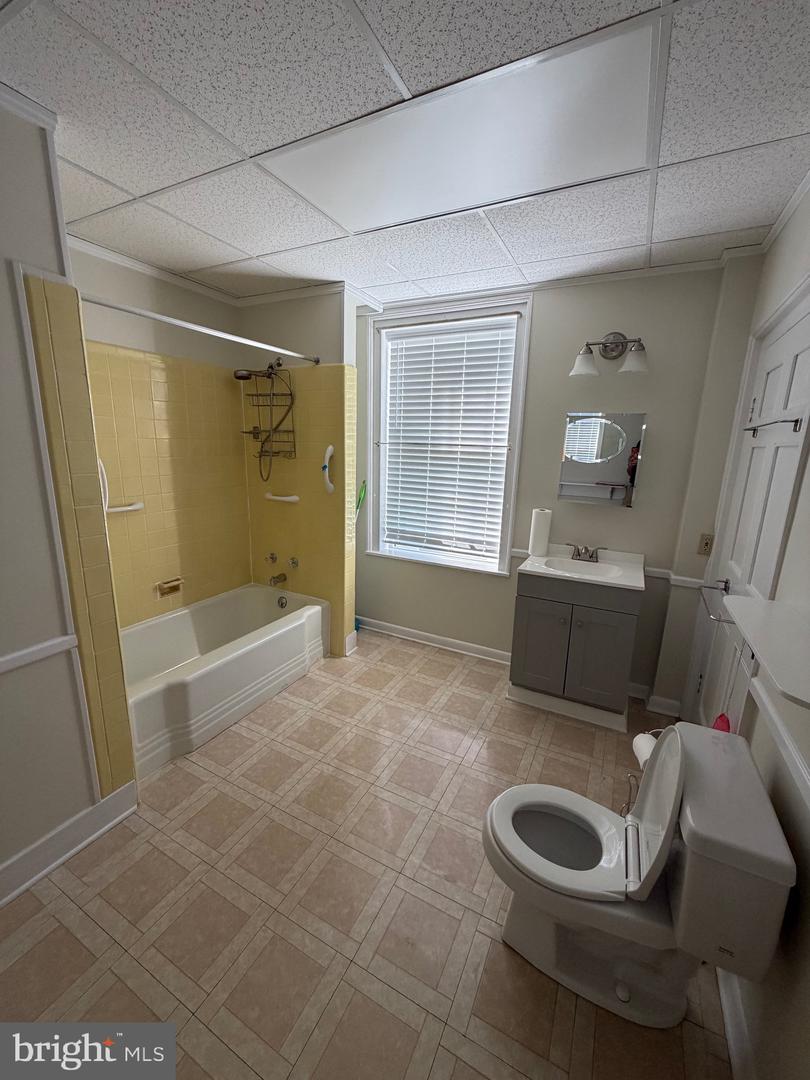 11037 Harp Hill Rd Property Photo 14