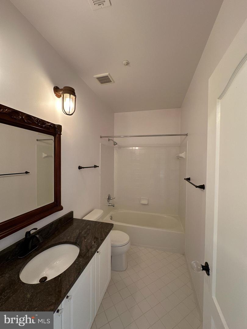 917 Halleck Dr Property Photo 11