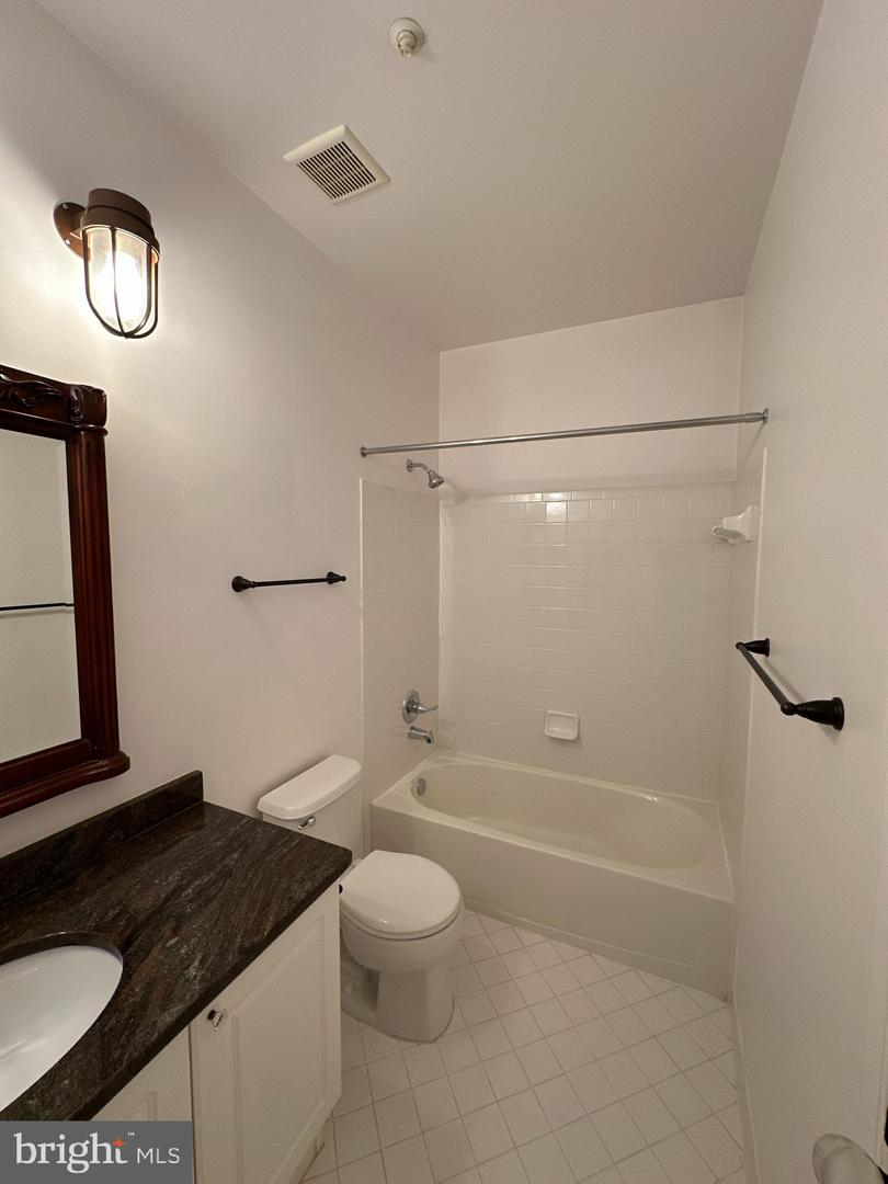 917 Halleck Dr Property Photo 13