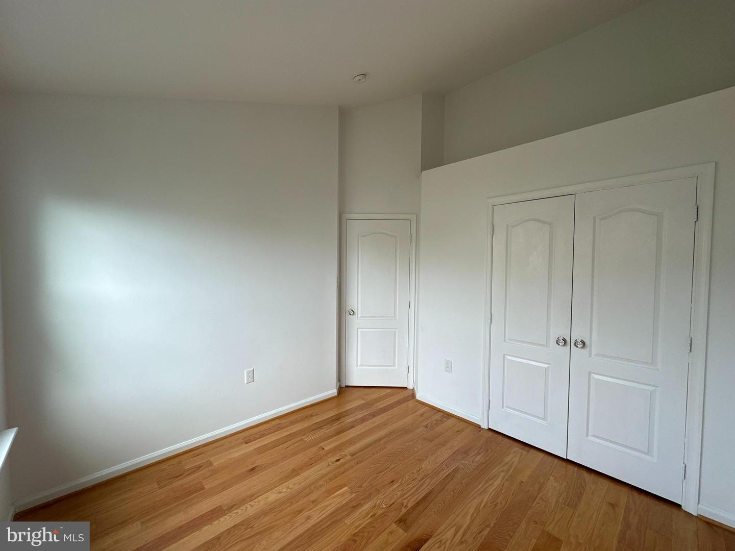 917 Halleck Dr Property Photo 18
