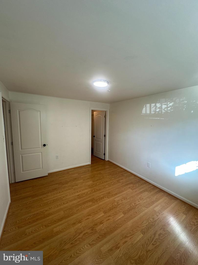 917 Halleck Dr Property Photo 45