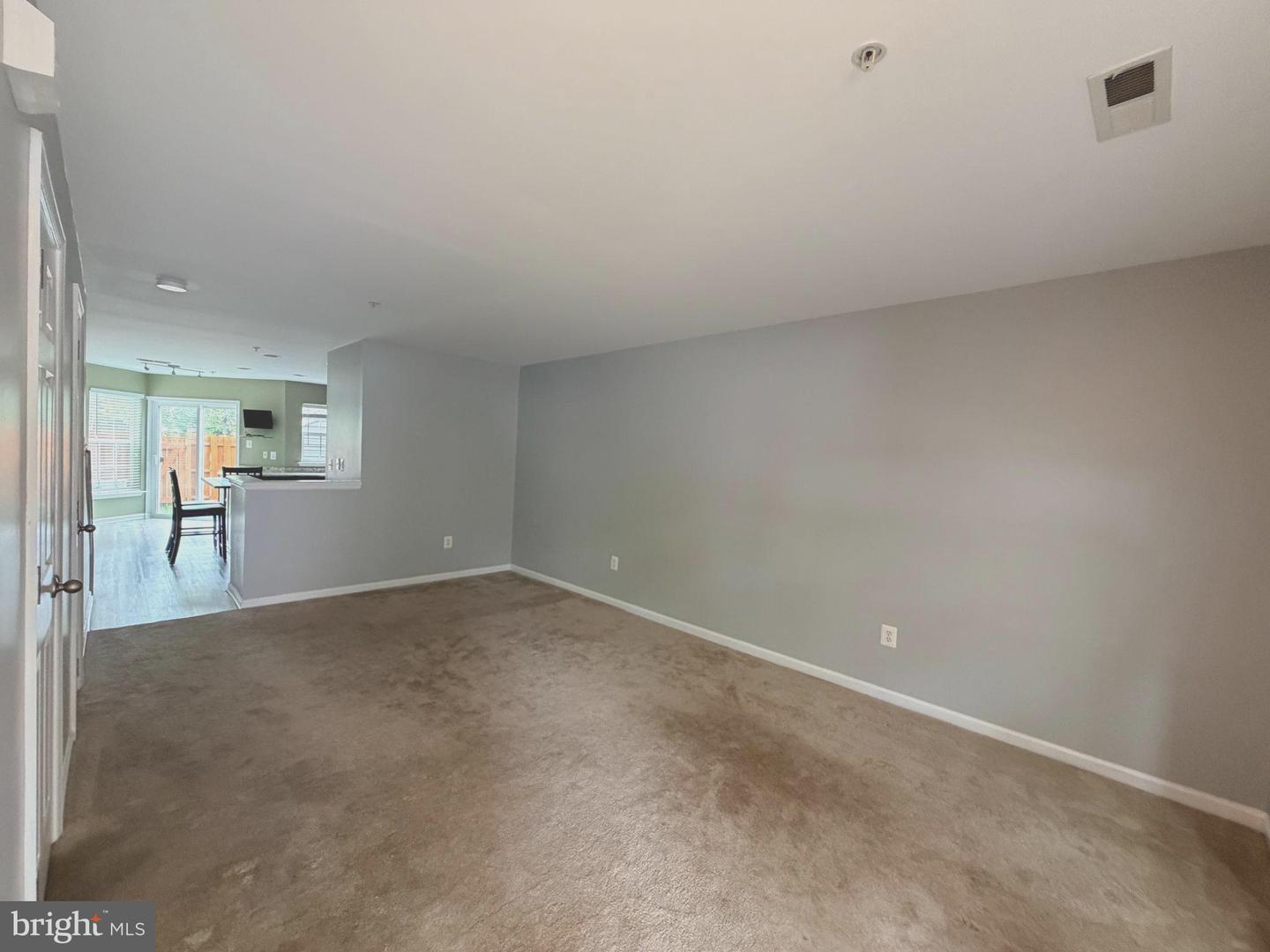 605 Tivoli Rd Property Photo 2