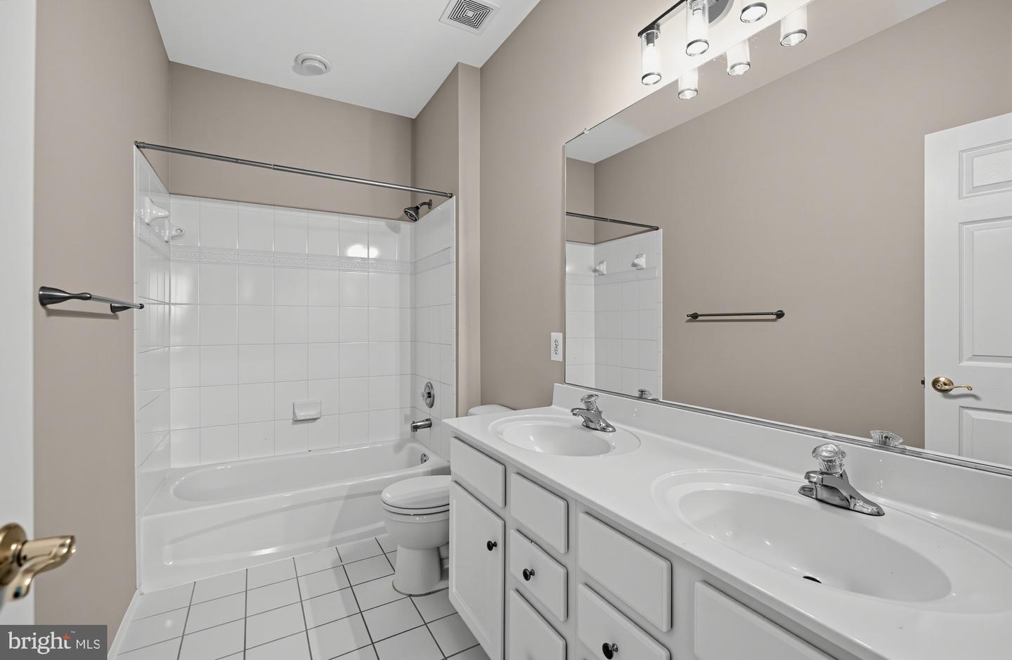 3938 Addison Woods Rd Property Photo 29