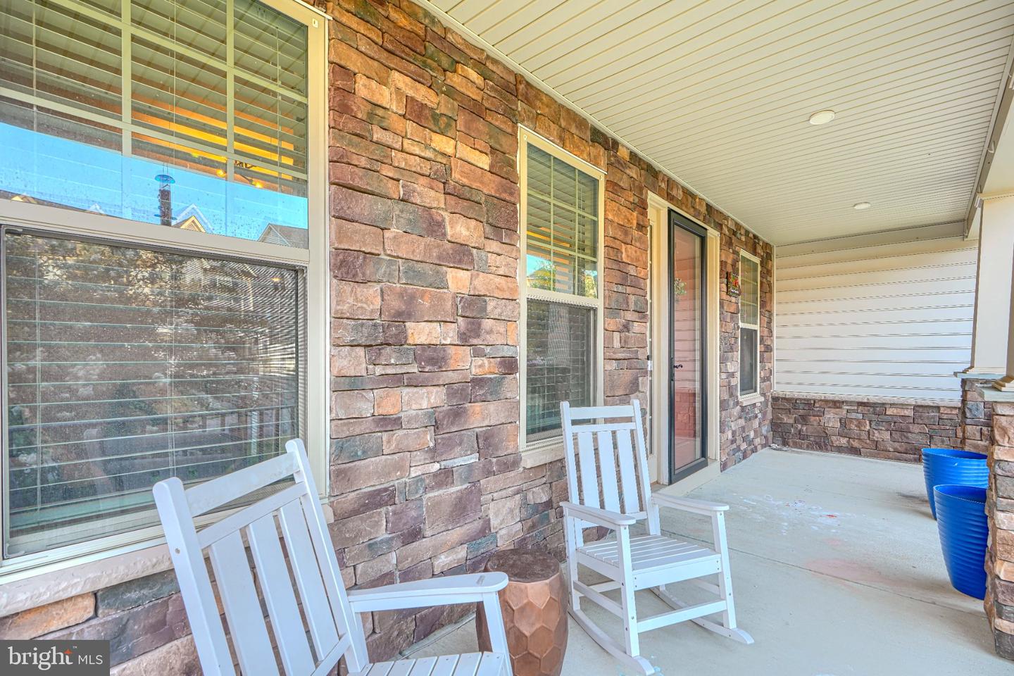 7142 Starmount Way Property Photo 13