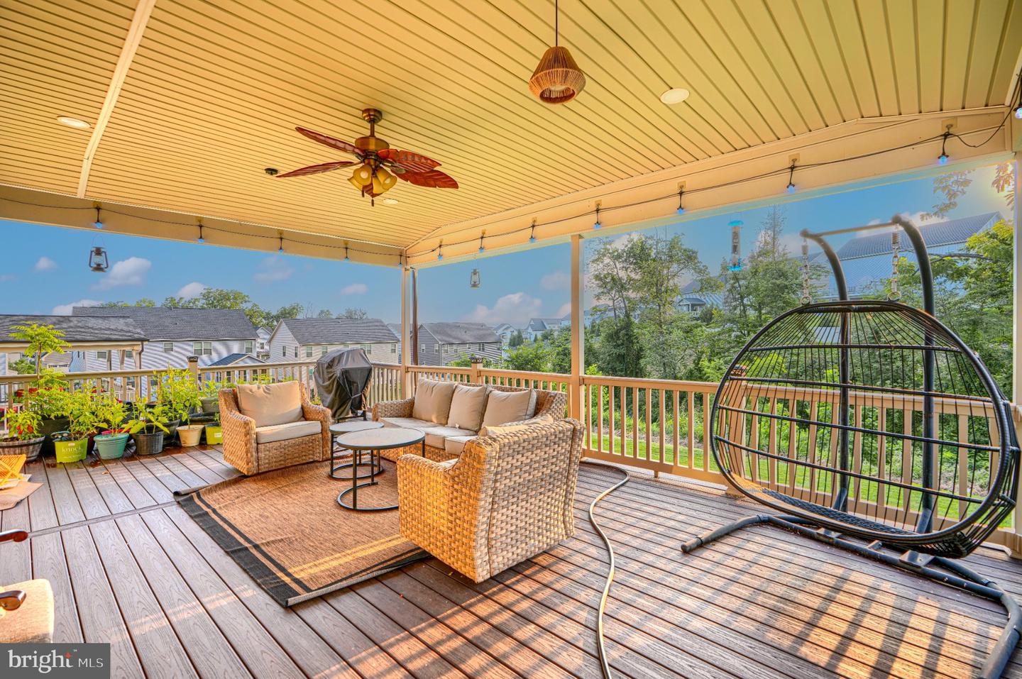 7142 Starmount Way Property Photo 35