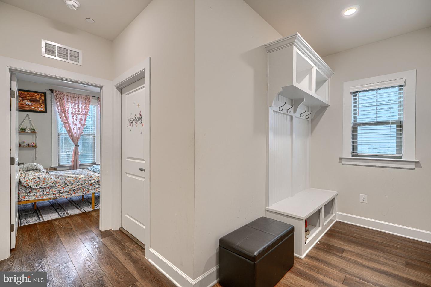 7142 Starmount Way Property Photo 37