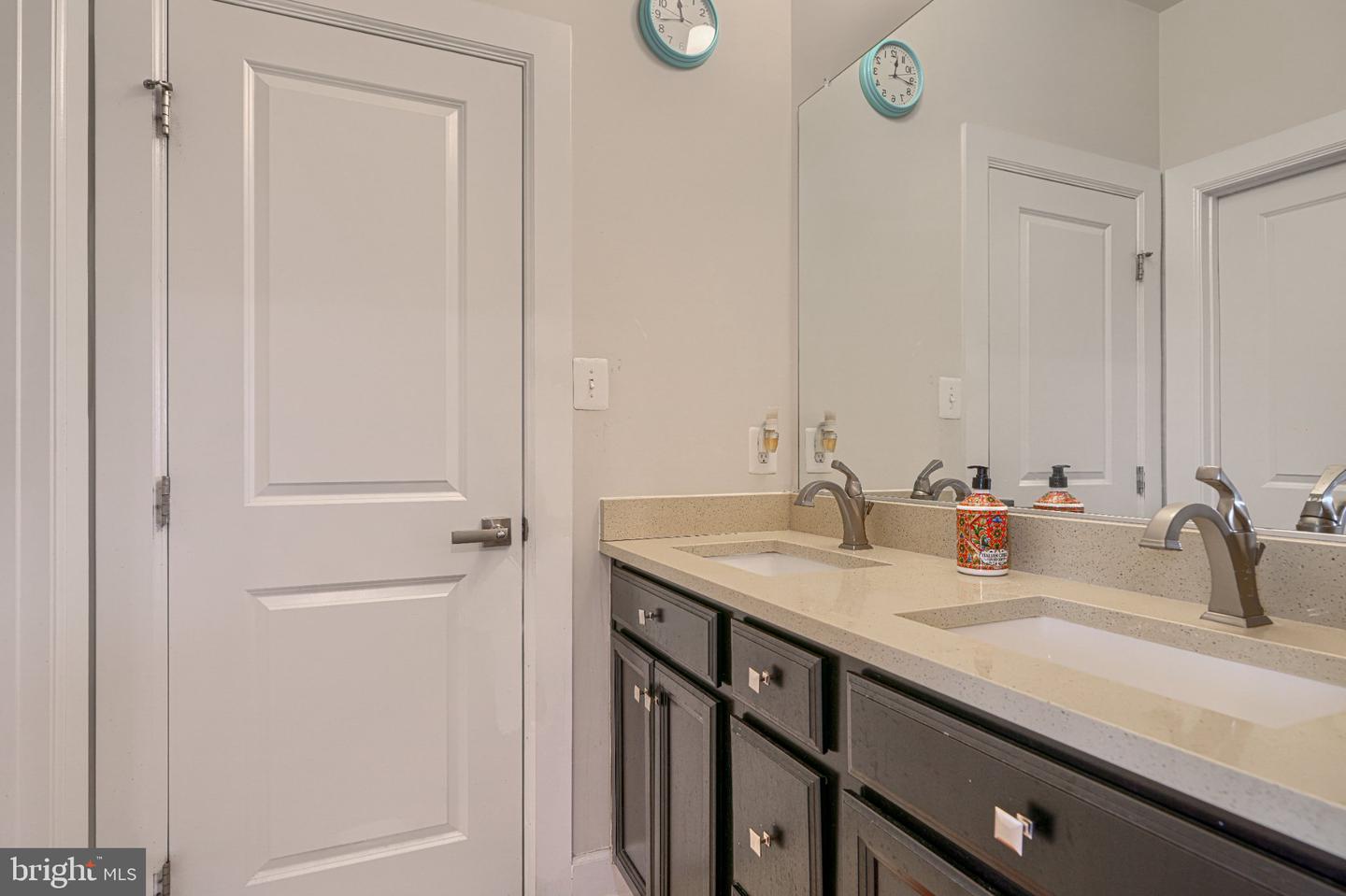 7142 Starmount Way Property Photo 50