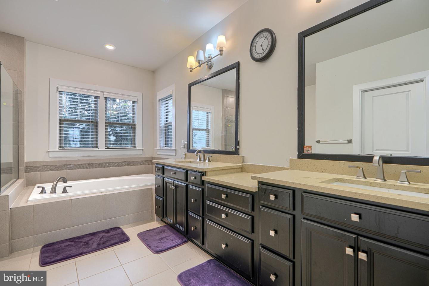 7142 Starmount Way Property Photo 69