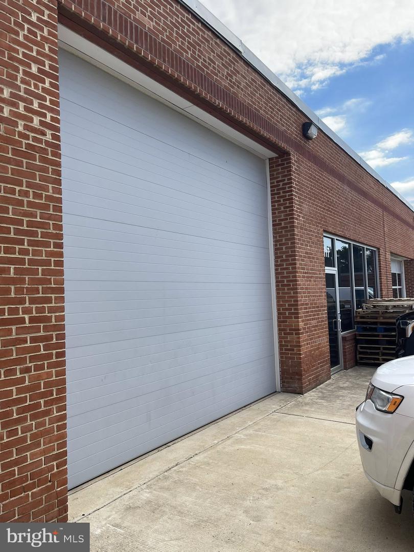 1341 Hughes Ford Rd #suite 117 Property Photo 1