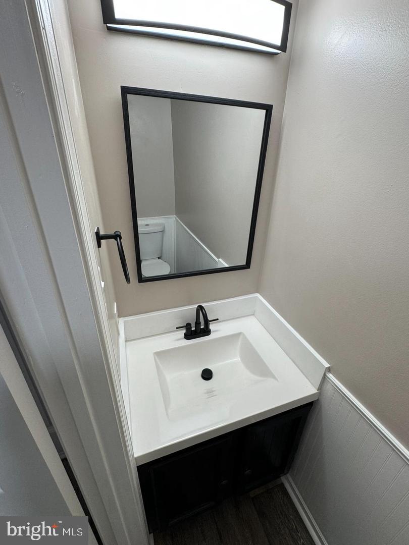 520 Ellrose Ct Property Photo 3