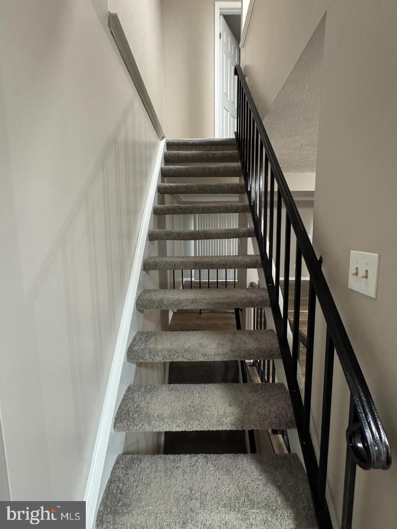 520 Ellrose Ct Property Photo 10
