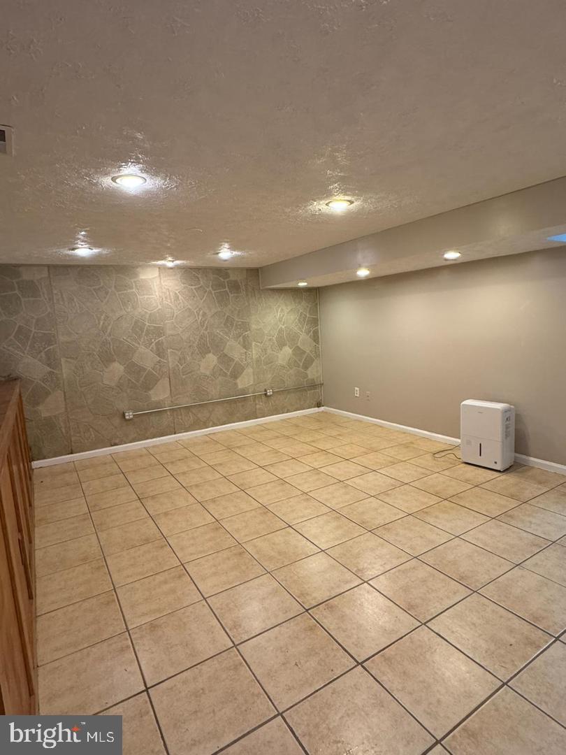 520 Ellrose Ct Property Photo 24