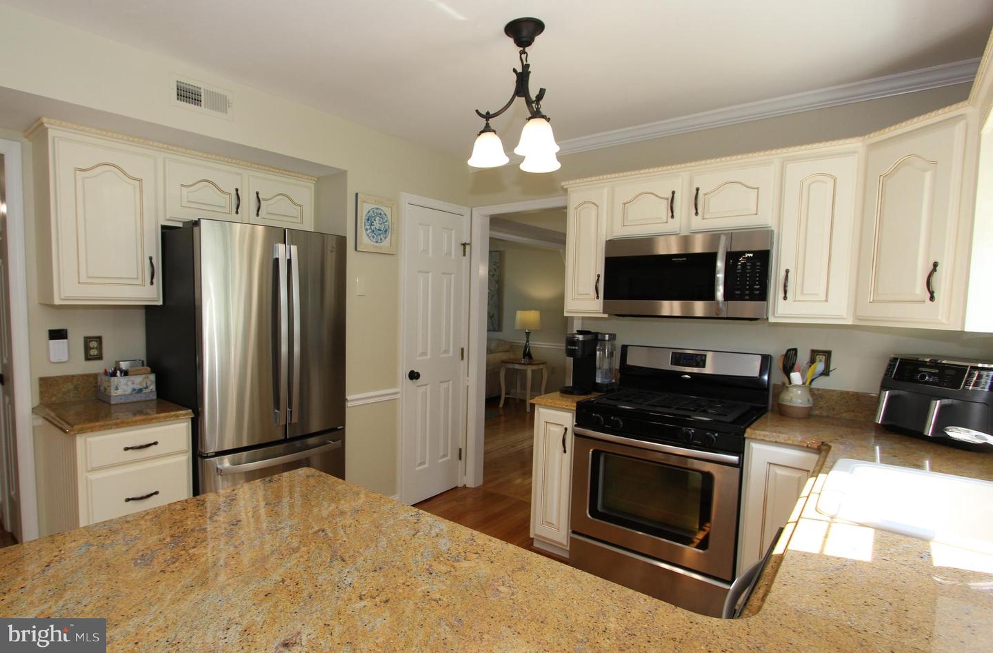 6759 Meadowside Dr Property Photo 8