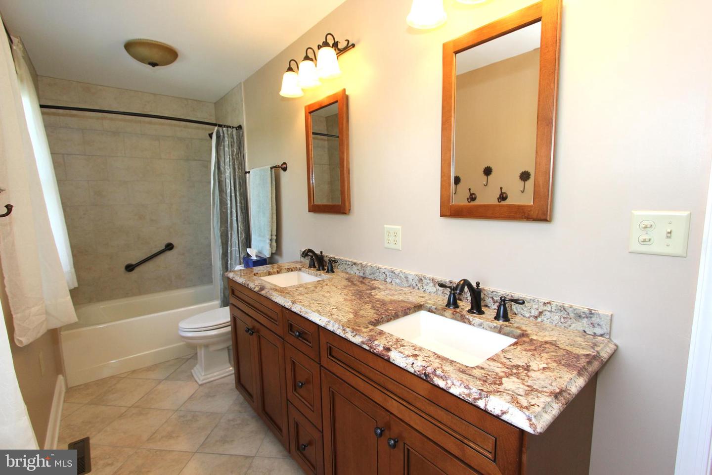 6759 Meadowside Dr Property Photo 28