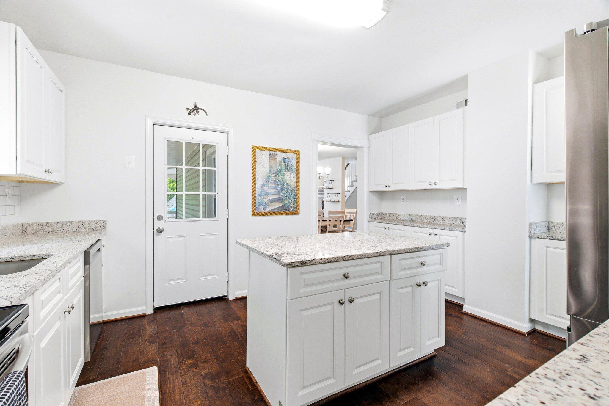811 E B St Property Photo 18