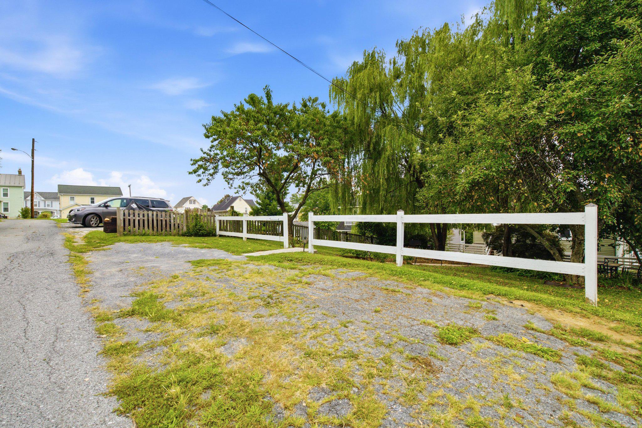 811 E B St Property Photo 45