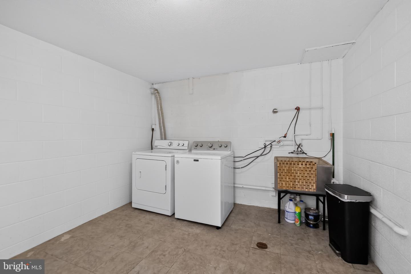 2901 Francis Dr Property Photo 35