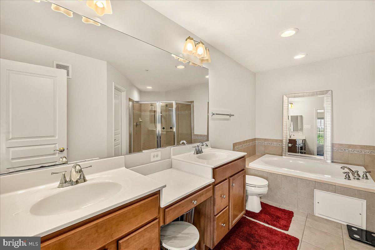1794-b Poolside Way #24-b Property Photo 22