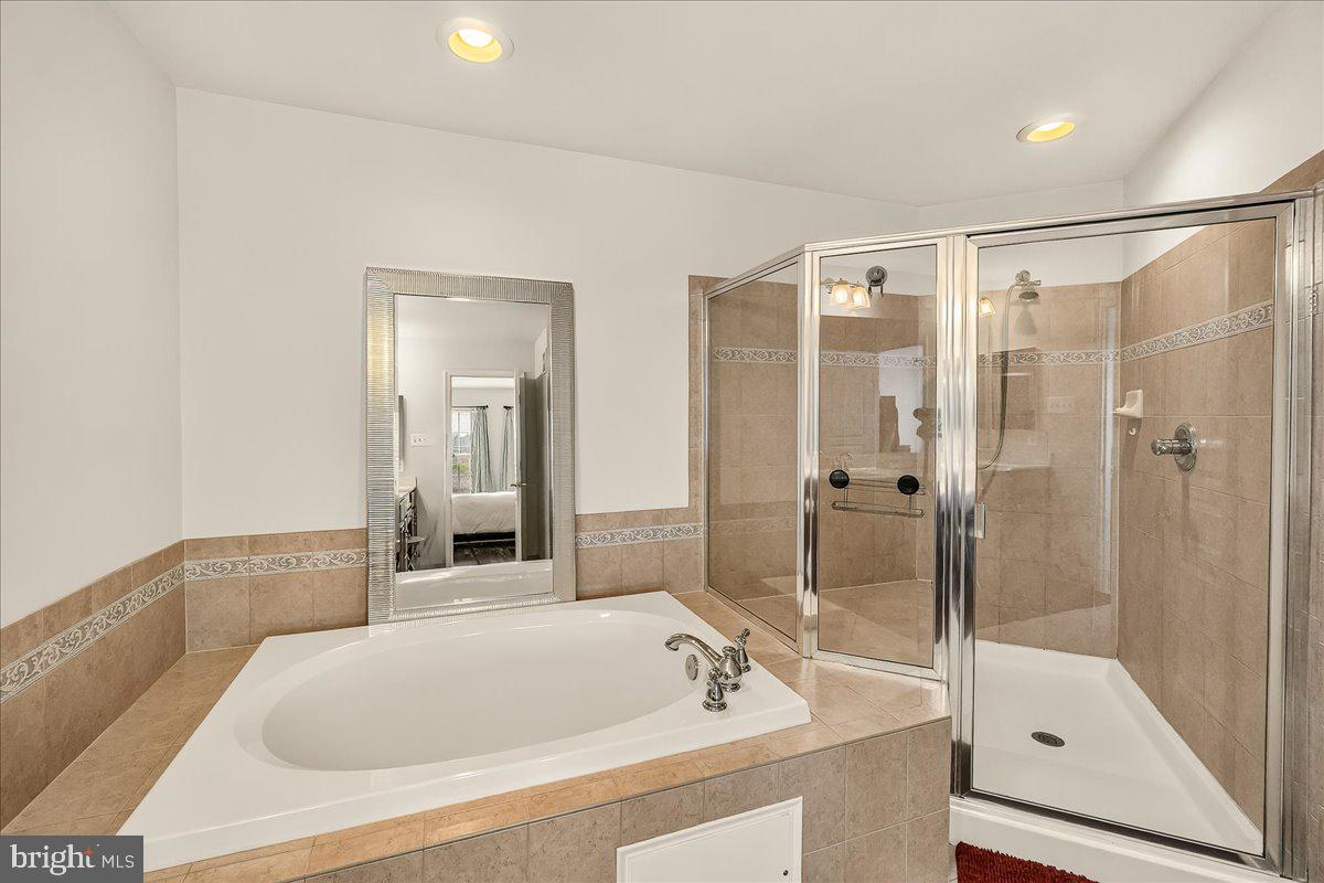 1794-b Poolside Way #24-b Property Photo 23