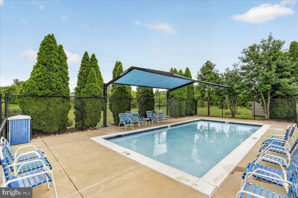 1794-b Poolside Way #24-b Property Photo 39