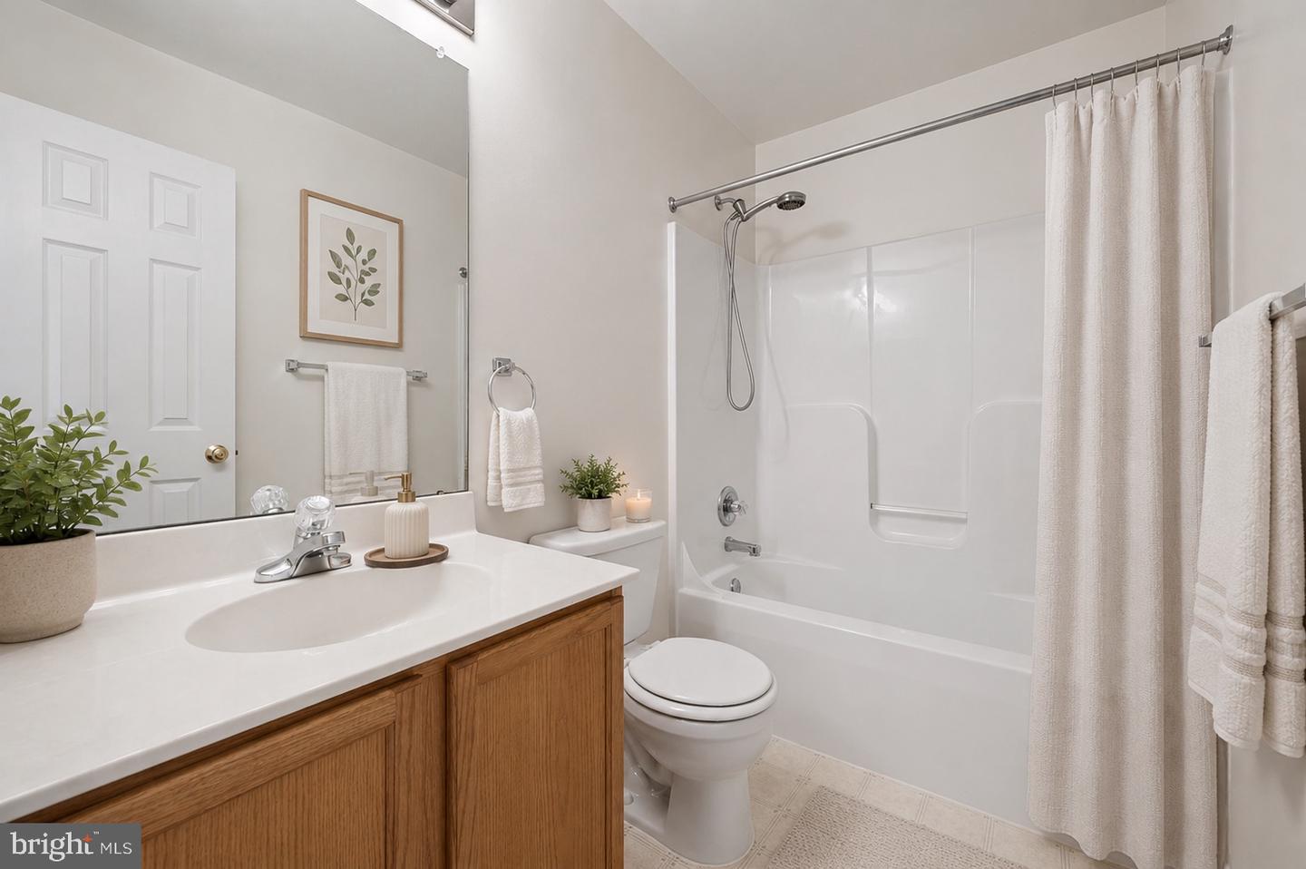 4967 Clarendon Ter Property Photo 11