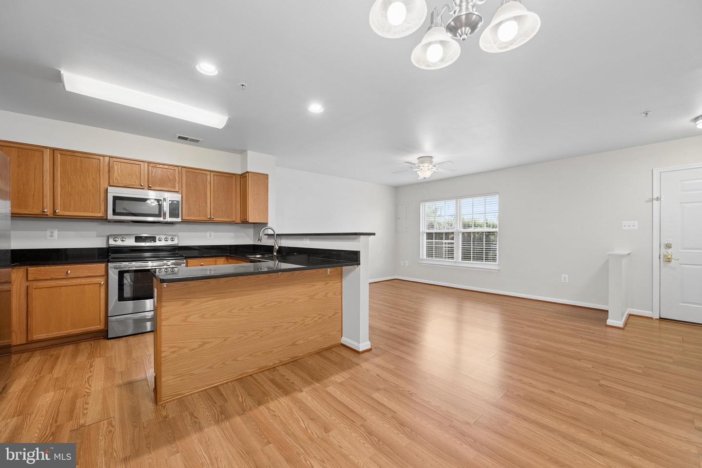 4967 Clarendon Ter Property Photo 16