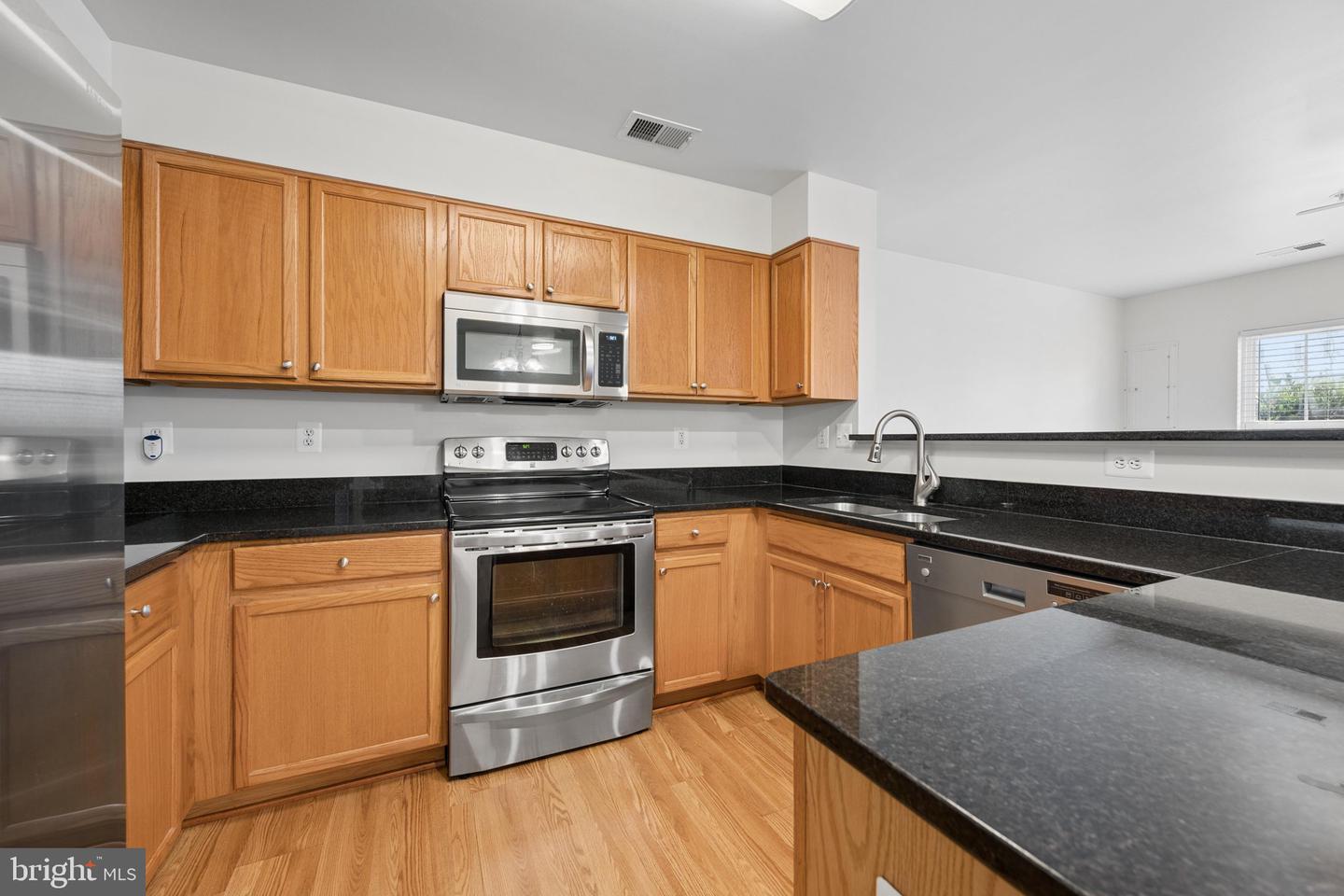 4967 Clarendon Ter Property Photo 19
