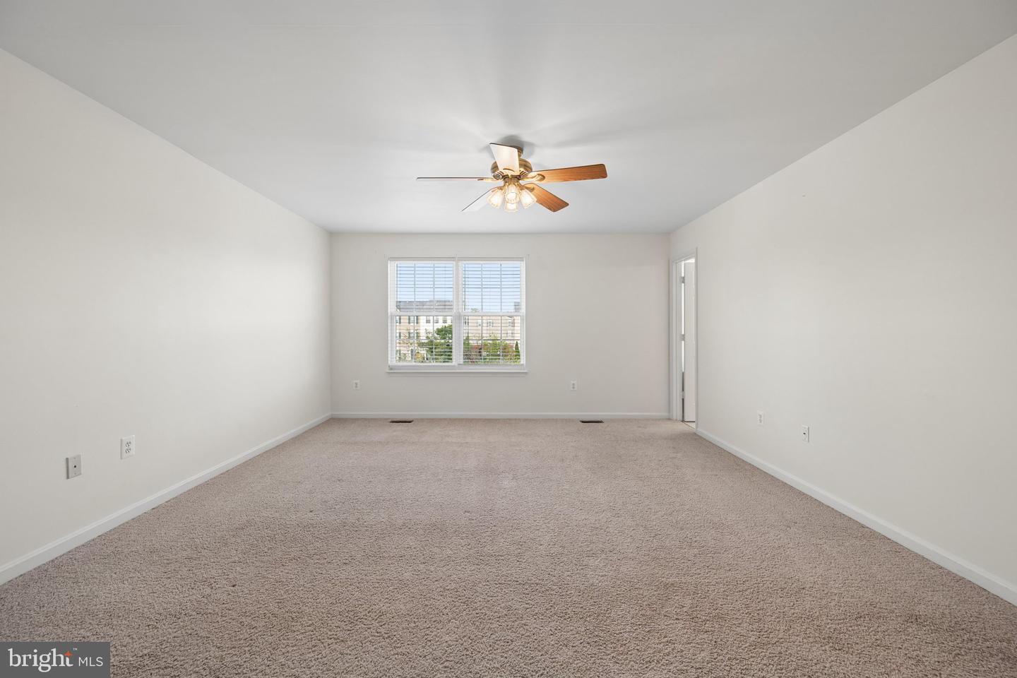 4967 Clarendon Ter Property Photo 24