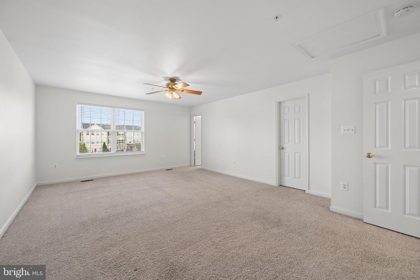 4967 Clarendon Ter Property Photo 25