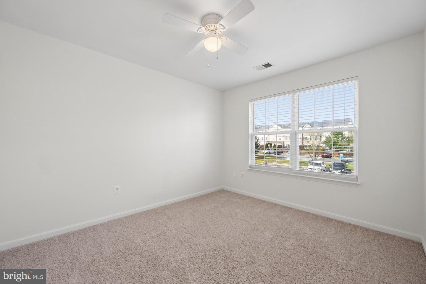 4967 Clarendon Ter Property Photo 33