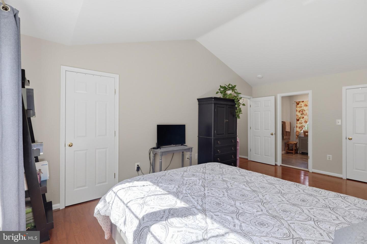 5734 Little Spring Way Property Photo 22