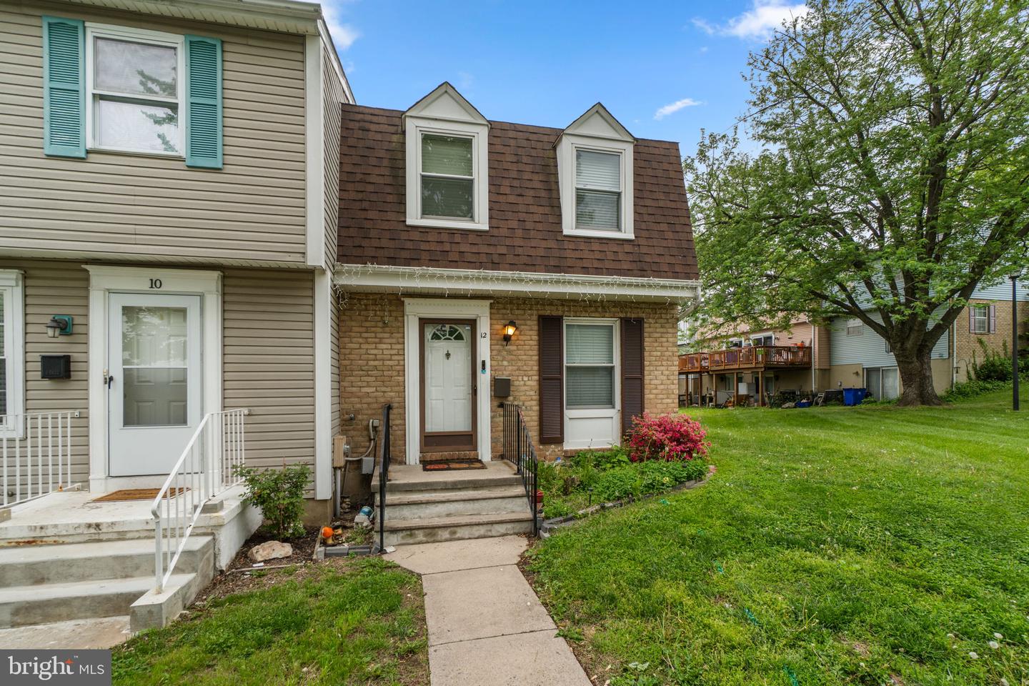 12 Coats Bridge Pl #2f Property Photo 1