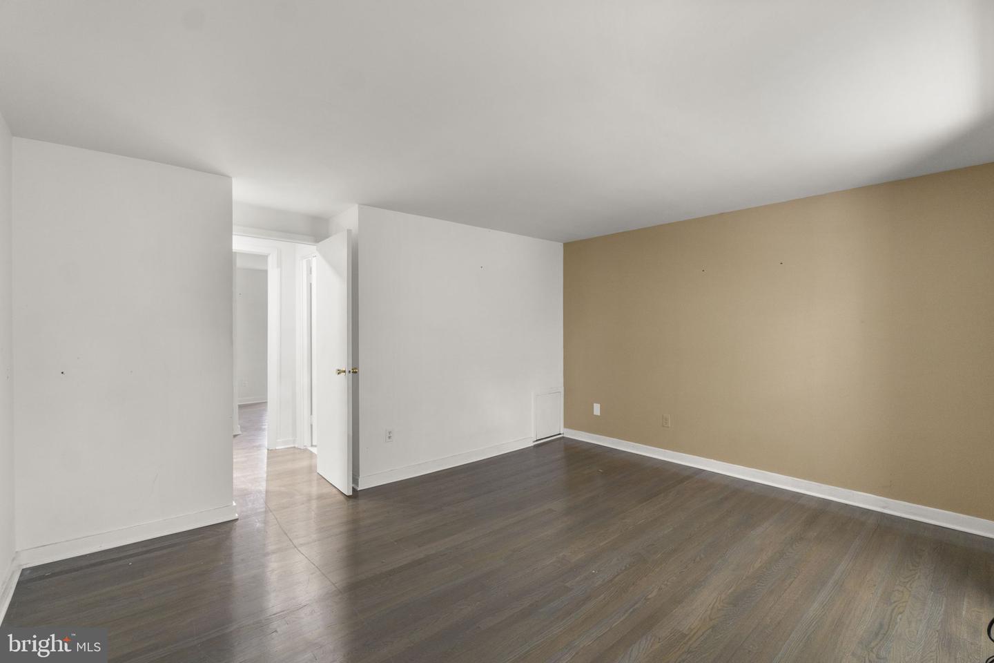 12 Coats Bridge Pl #2f Property Photo 12