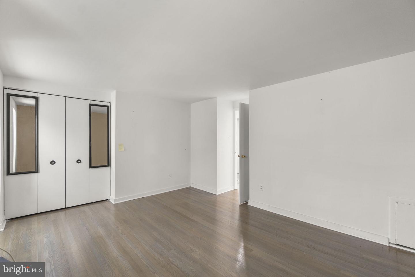 12 Coats Bridge Pl #2f Property Photo 13