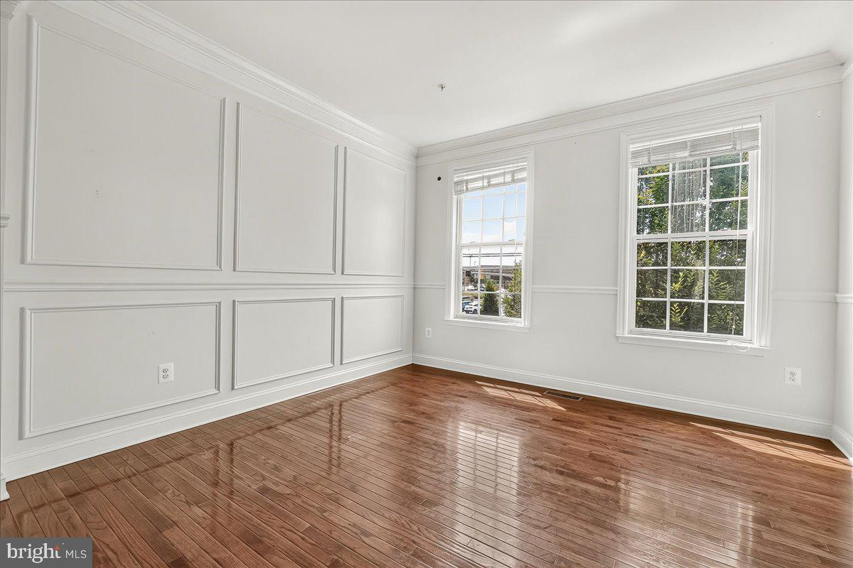 7803 Wormans Mill Rd Property Photo 8
